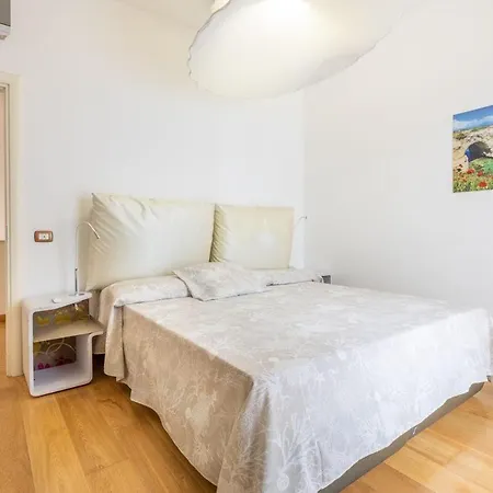 Holiday home Pentalocale Corso Italia 27 Piano Terra Con Spazio Esterno *