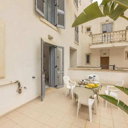 Pentalocale Corso Italia 27 Piano Terra Con Spazio Esterno Holiday home Gallipoli