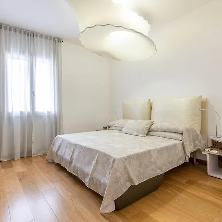 Pentalocale Corso Italia 27 Piano Terra Con Spazio Esterno Holiday home